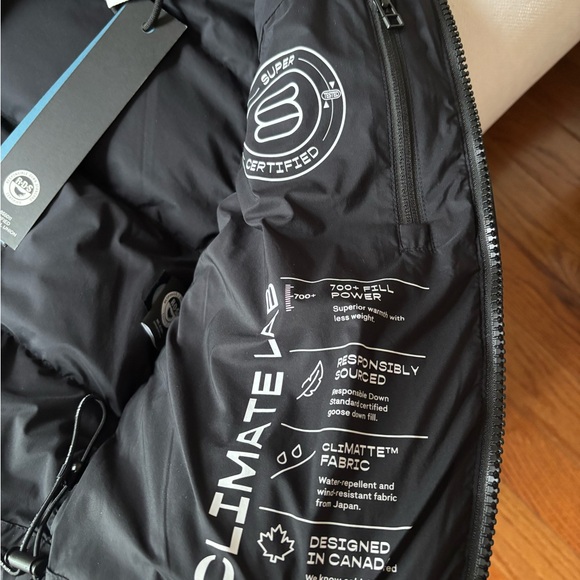 Aritzia Super Mini Puff Jacket - Picture 4 of 7